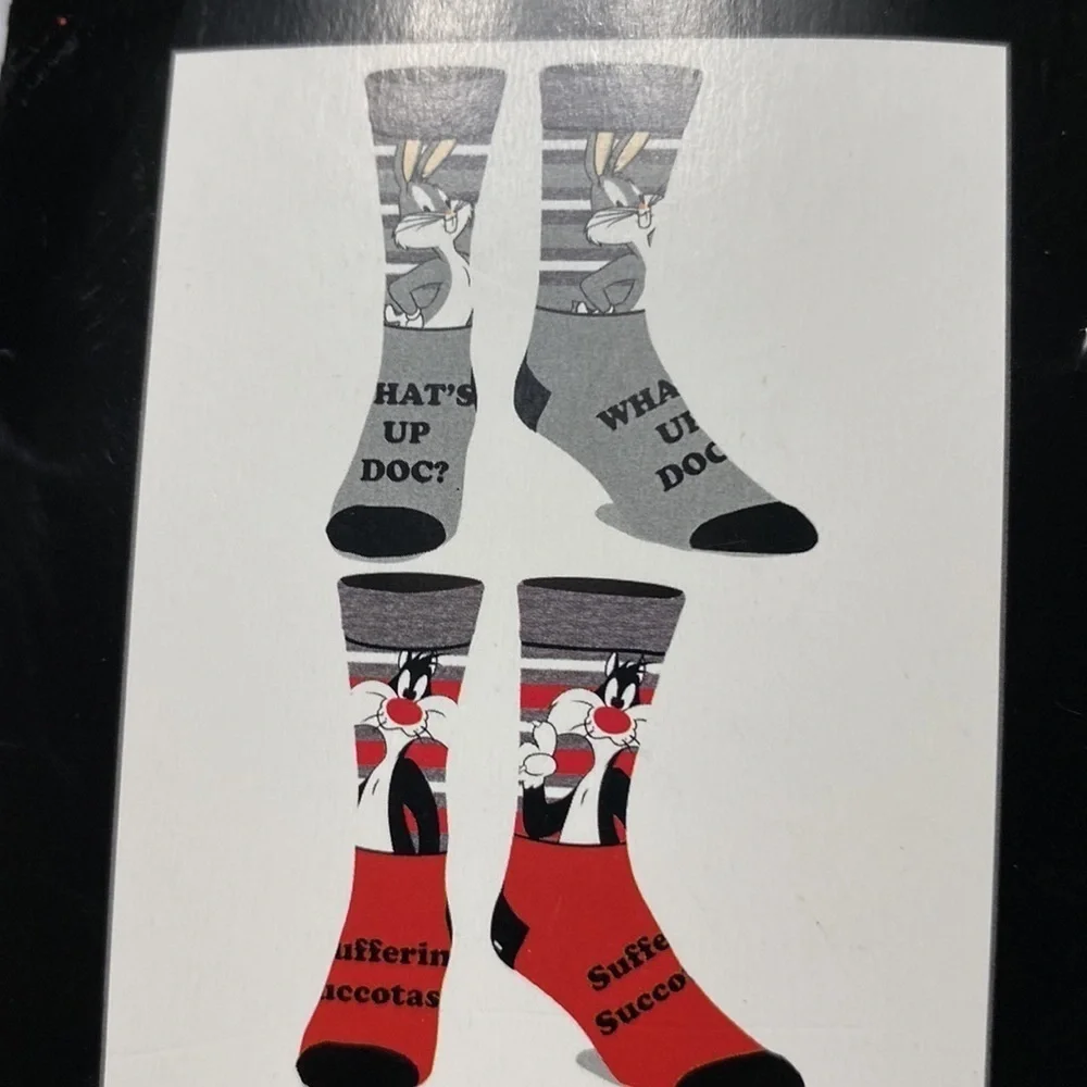 6 Pair Casual Crew Looney Tunes Socks shoe size 8-12 ( BL)